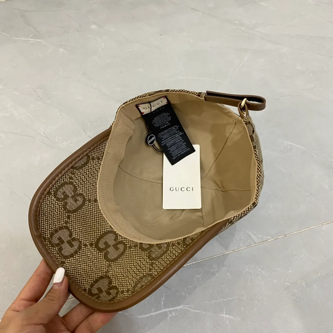 💰60 GUCCI 2022 new simple embroidered baseball cap at the counter, very trendy! Casual and sports style, classic production, super easy to match!