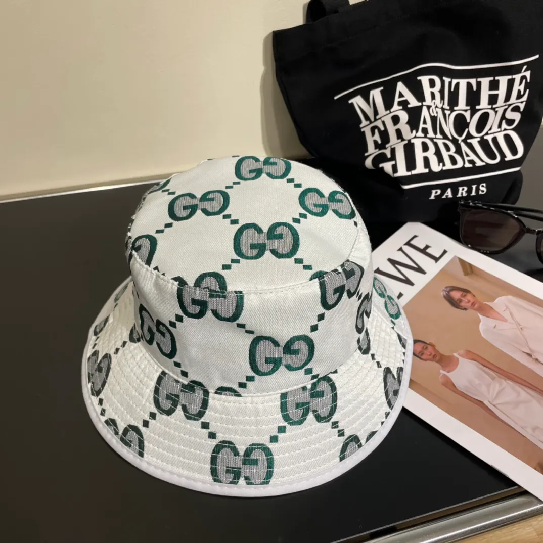 P60💰GUCCI bucket hat, a new product from the official website, the original quality of the bucket hat is very popular 🔥🎩 The craftsmanship is very exquisite, high-end and classy! Low-key luxury, easy to carry! Running volume!
