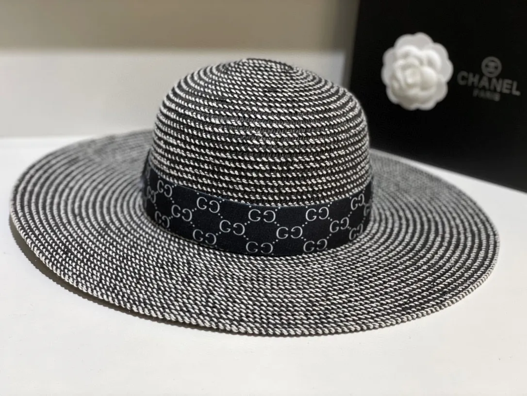 Gucci large brimmed hat
