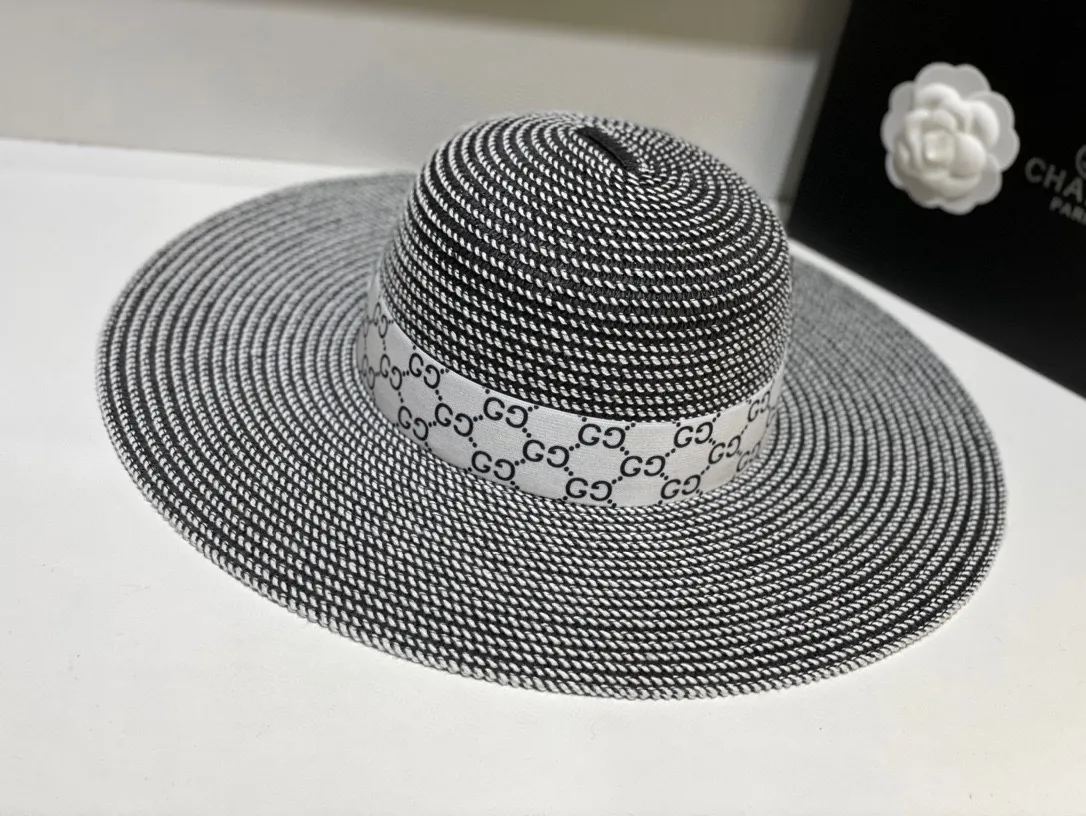 Gucci large brimmed hat