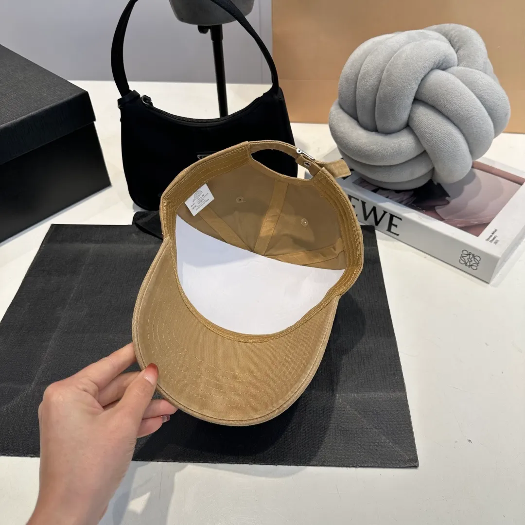 P60 Gucci Baseball Cap GUCCI official website new product, baseball cap, original quality, very popular 🔥The craftsmanship is very exquisite, high-end and classy! Low-key luxury, easy to carry! Running volume