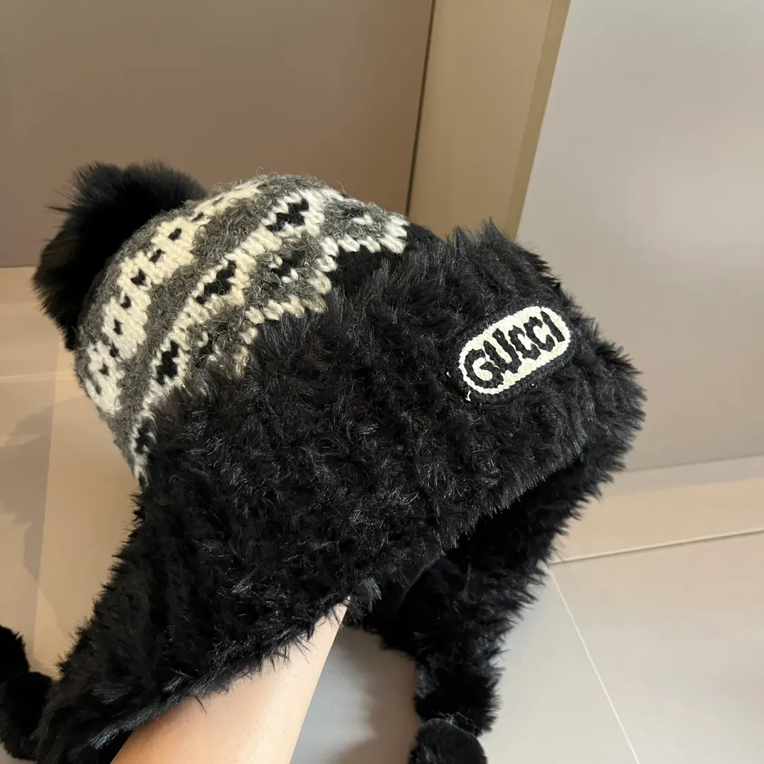 💰110¥ Gucci new knitted ear hat, head circumference 57cm
