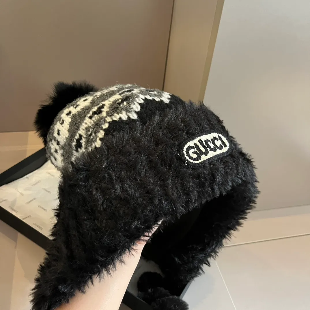 💰110¥ Gucci new knitted ear hat, head circumference 57cm