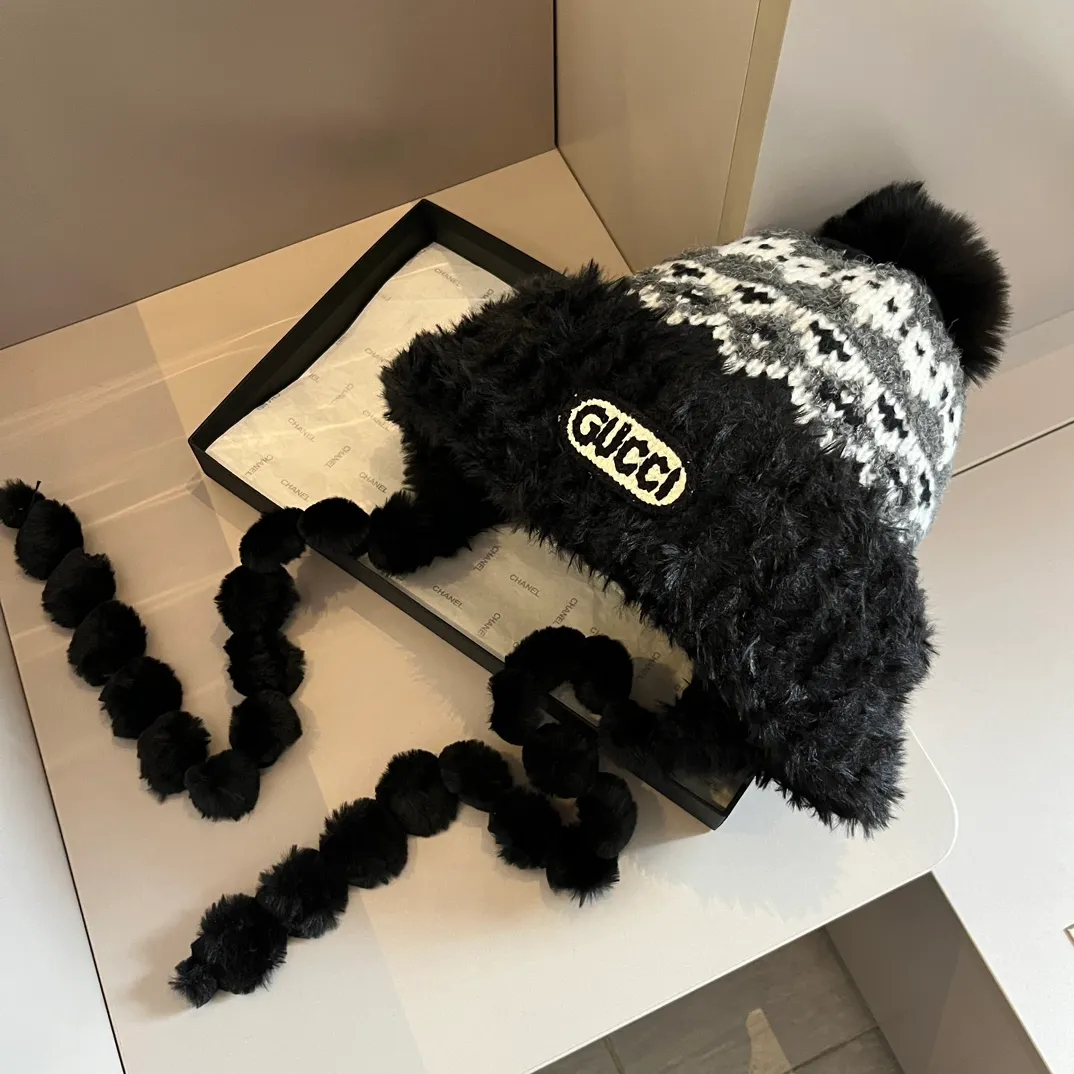 💰110¥ Gucci new knitted ear hat, head circumference 57cm