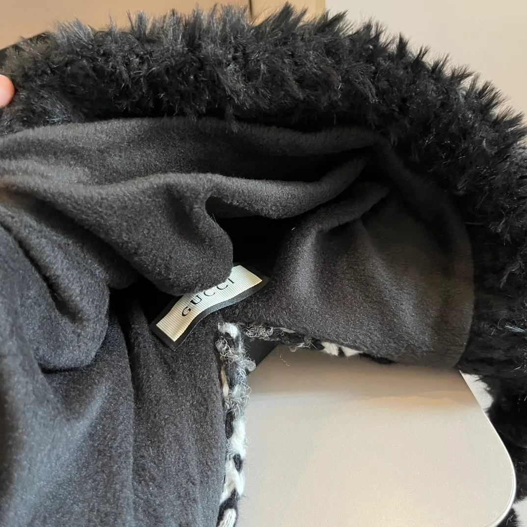 💰110¥ Gucci new knitted ear hat, head circumference 57cm