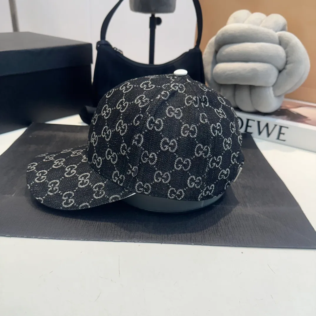 P56 original quality GUCCI Gucci embroidered baseball cap🧢Official website new product Gucci baseball cap🧢hot coming. The craftsmanship is very exquisite, high-end and classy! Low-key luxury, easy to carry! Running volume!