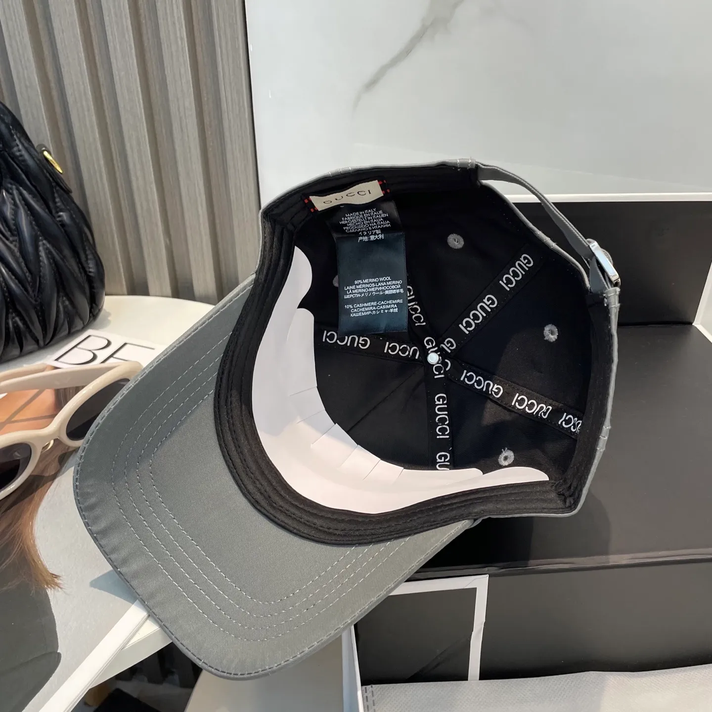 P66 original quality GUCCI Gucci Baseball Cap🧢Official website new product Gucci Baseball Cap🧢is coming soon. The craftsmanship is very exquisite, high-end and classy! Low-key luxury, easy to carry! Running volume!