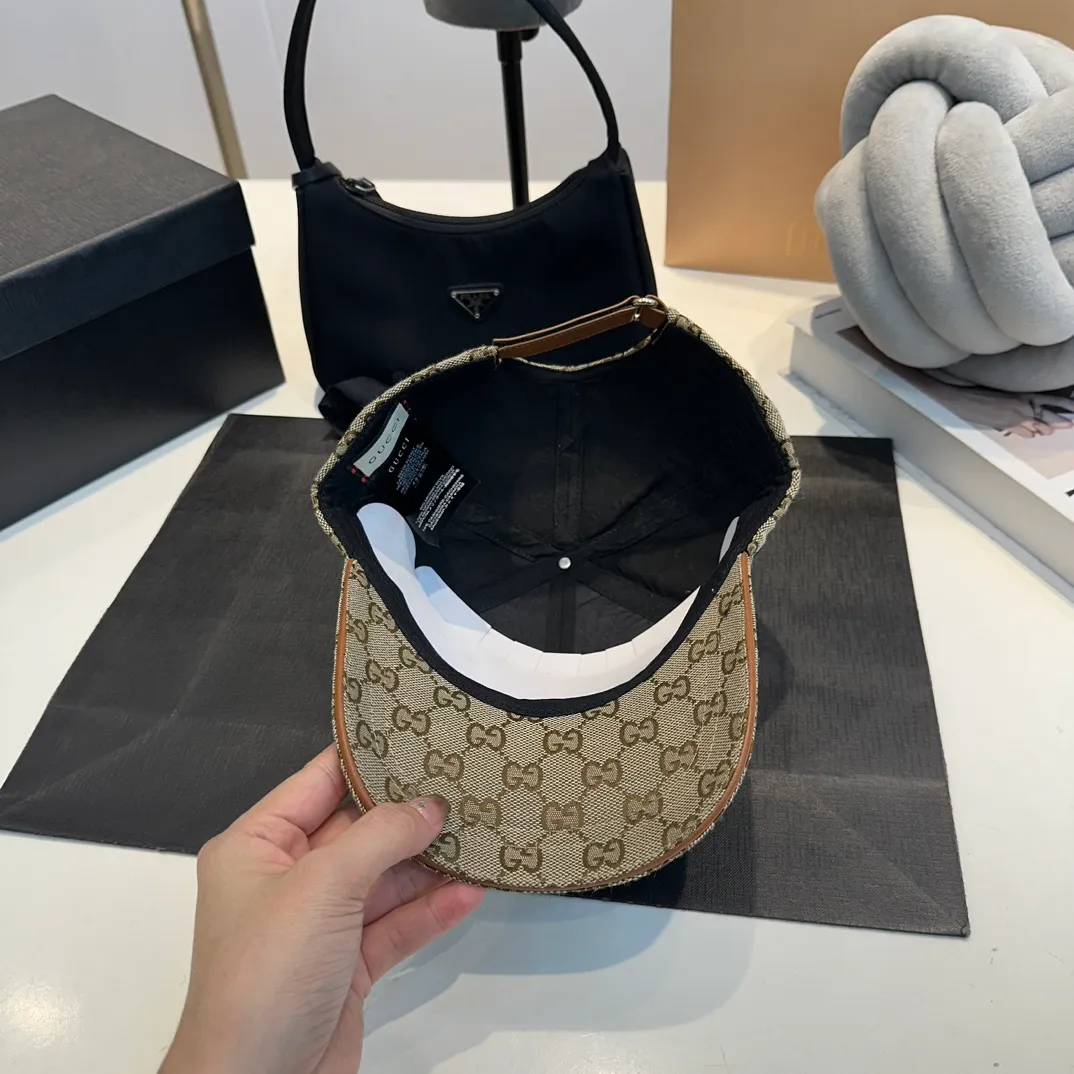 P54 Gucci new original baseball cap 🧢, exquisite and pure, stylish and stylish, cool and fashionable, out of stock at the counter, popular, great quality