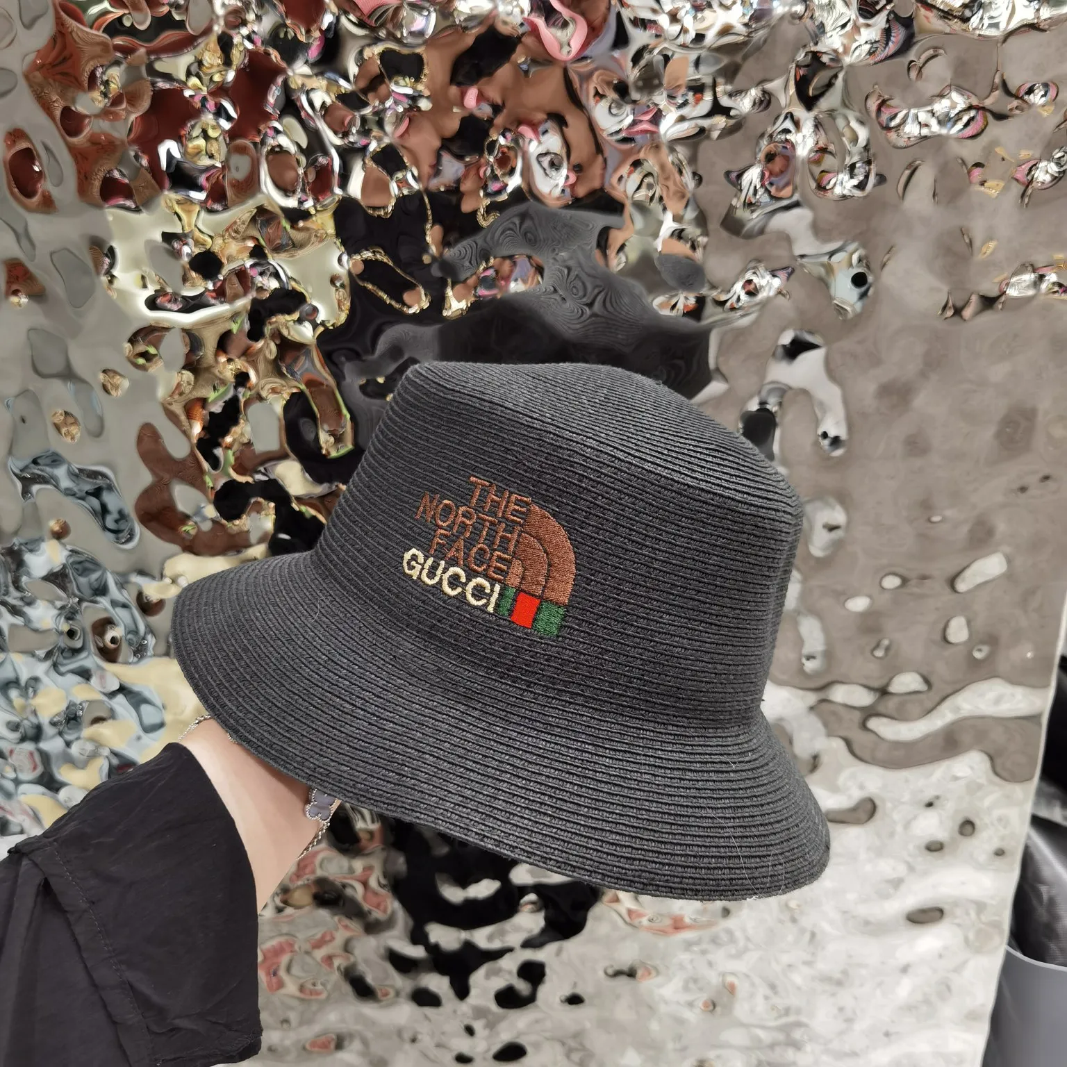 p90 gucci co-branded north counter new imported pp straw hat, high quality, beautiful and versatile hat style, cool and sweet, all in one place!