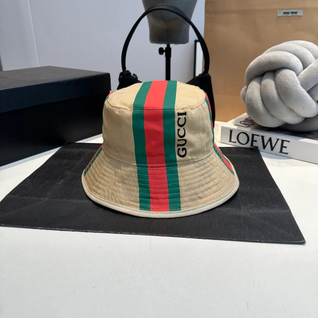 P60 GUCCI Gucci's new counter-synchronized reversible fisherman hat, popular model shipped, super easy to match, new model on the shelves