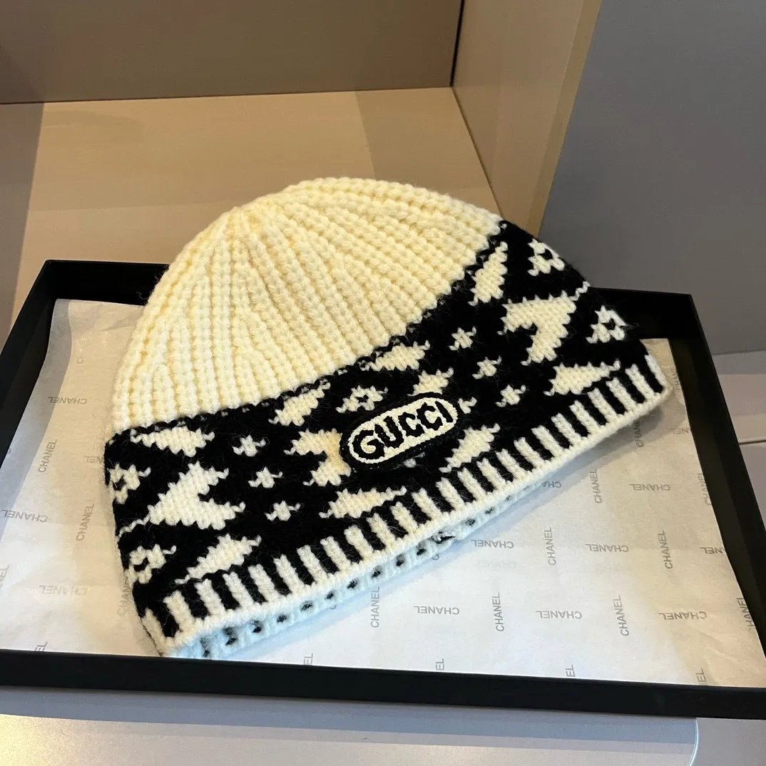 💰90¥ Gucci knitted beanie, unisex