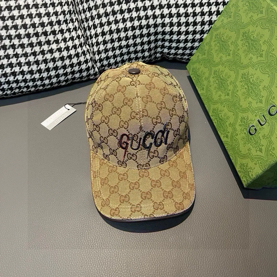 Batch 90, Gucci (Gucci) new original baseball cap, artistic word embroidery, 1:1 mold customization, heavy embroidery, details comparable to counters, original canvas + first-layer cowhide, pure cotton lining, great quality! The first choice for handsome men and beautiful women, fashionable and versatile. Basic head circumference 56, adjustable patch