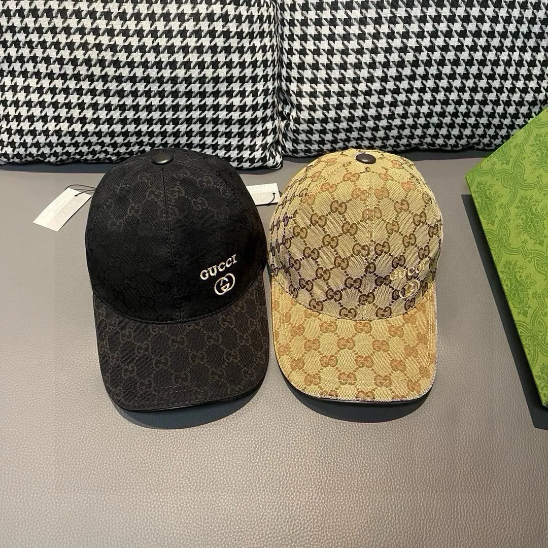 p90 ten thousand year classic model shipped!   , Gucci (Gucci) classic original baseball cap 😍😍 small gold embroidery, 1:1 mold opening and customization at the counter, the highest version, original canvas + first-layer cowhide, pure cotton lining, light and breathable! Photographed in real life, suitable for men and women in all seasons, basic head circumference 56cm, adjustable patches.