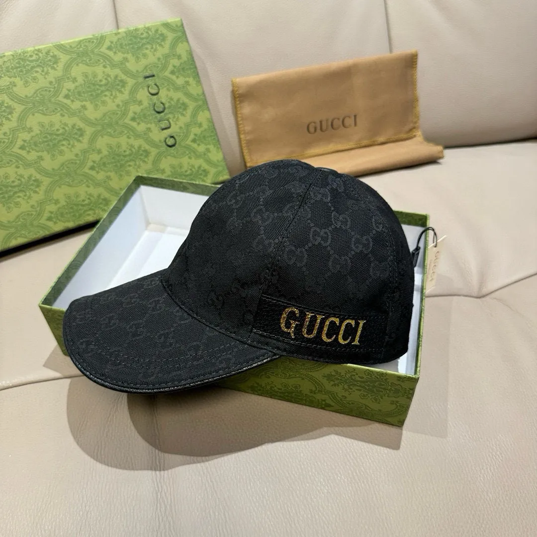 P90 new model has arrived! ., Gucci (Gucci) new original baseball cap, hot stamping webbing, the latest model at the counter, 1:1 custom mold opening, genuine mold opening, original canvas fabric + first layer of cowhide, original quality! The quality is great, the basic head circumference is 56cm, and the patch is adjustable.