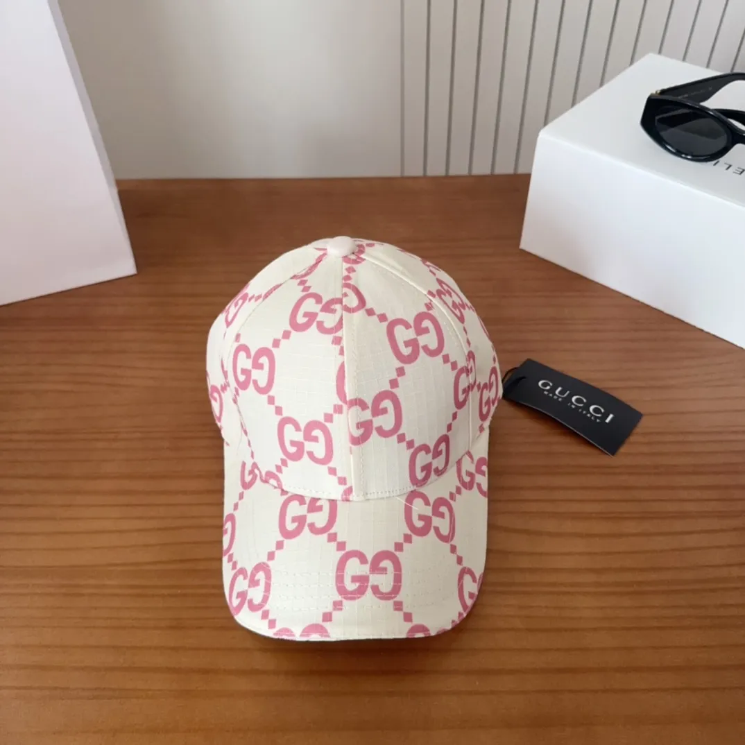 💰60 GUCCI Baseball Cap👒 The craftsmanship is very exquisite, high-end and classy! Low-key luxury, easy to carry!