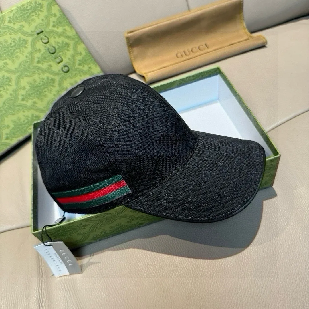 p900000 classic model! Apricot color, black, available in S and L sizes, Gucci (Gucci) classic original baseball cap 😍😍Customized with 1:1 mold opening at the counter, the highest version, original canvas fabric + first-layer cowhide, light and breathable! Photographed in real life, suitable for men and women in all seasons, basic head circumference 56cm, adjustable patches.