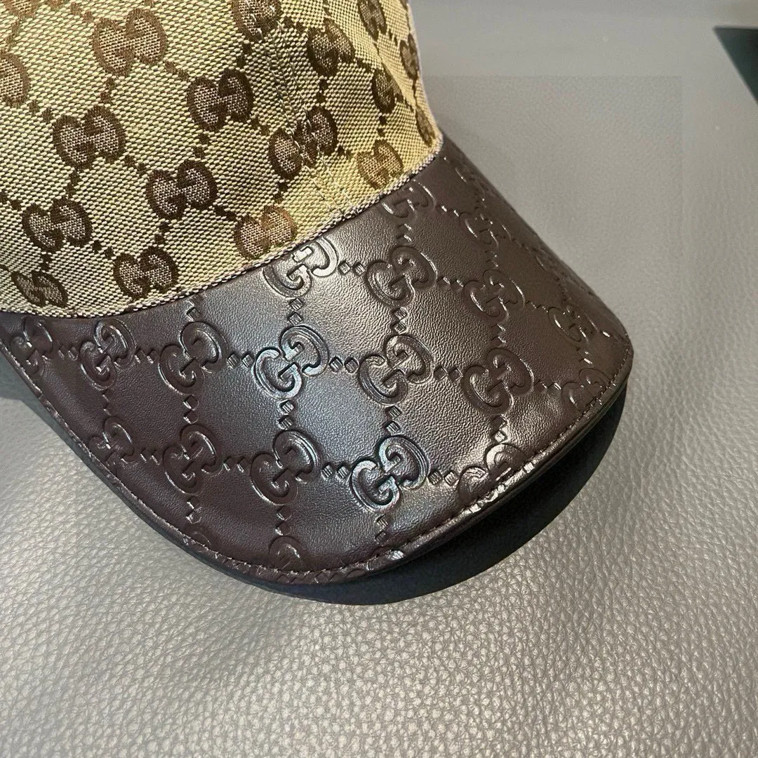 P90, Gucci (Gucci) classic original baseball cap, small double G cowhide stitching, 1:1 mold customization, excellent quality! The brim is embossed with first-layer cowhide, the quality is excellent! Basic head circumference 56, adjustable patch, five colors in stock, best-selling model!