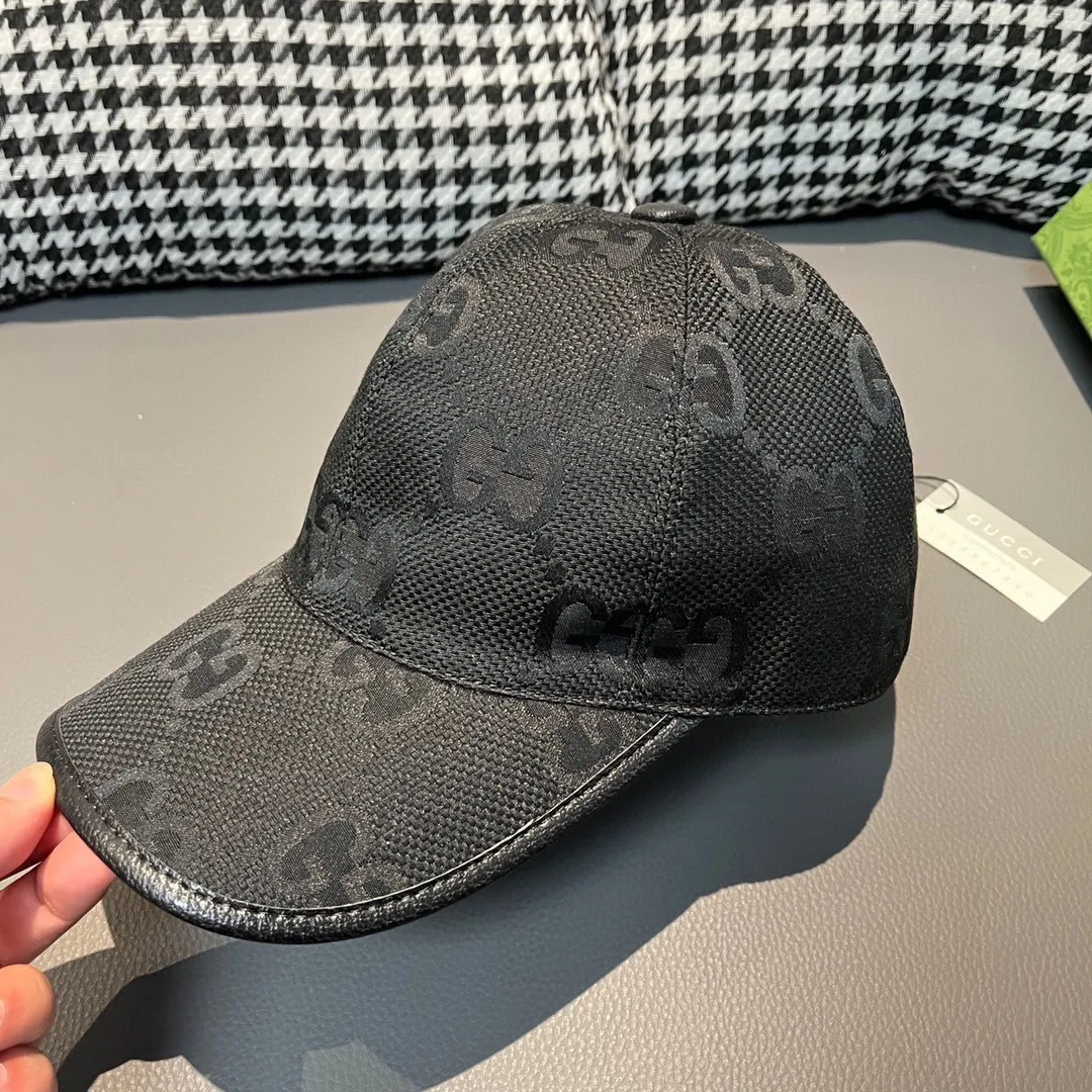 🉐️90, Gucci Gucci's new original baseball cap, large double G, 1:1 mold opening and customization at the counter, perfect pattern, original canvas fabric + first-layer cowhide, light and breathable! The basic head circumference is 56cm, and the patch is adjustable.