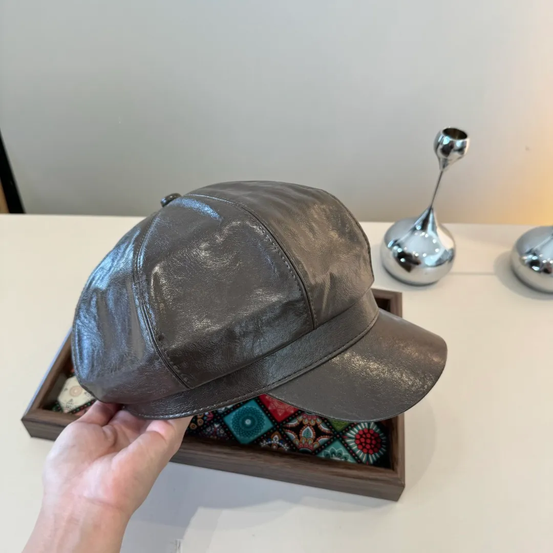 🉐160¥ Gucci new duck bill painter's hat, head circumference 57cm