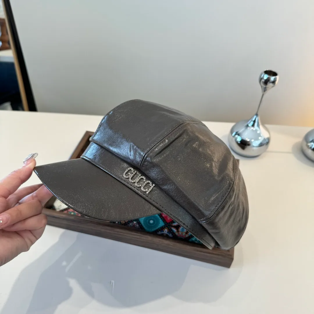 🉐160¥ Gucci new duck bill painter's hat, head circumference 57cm