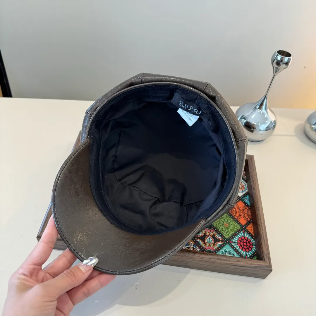 🉐160¥ Gucci new duck bill painter's hat, head circumference 57cm