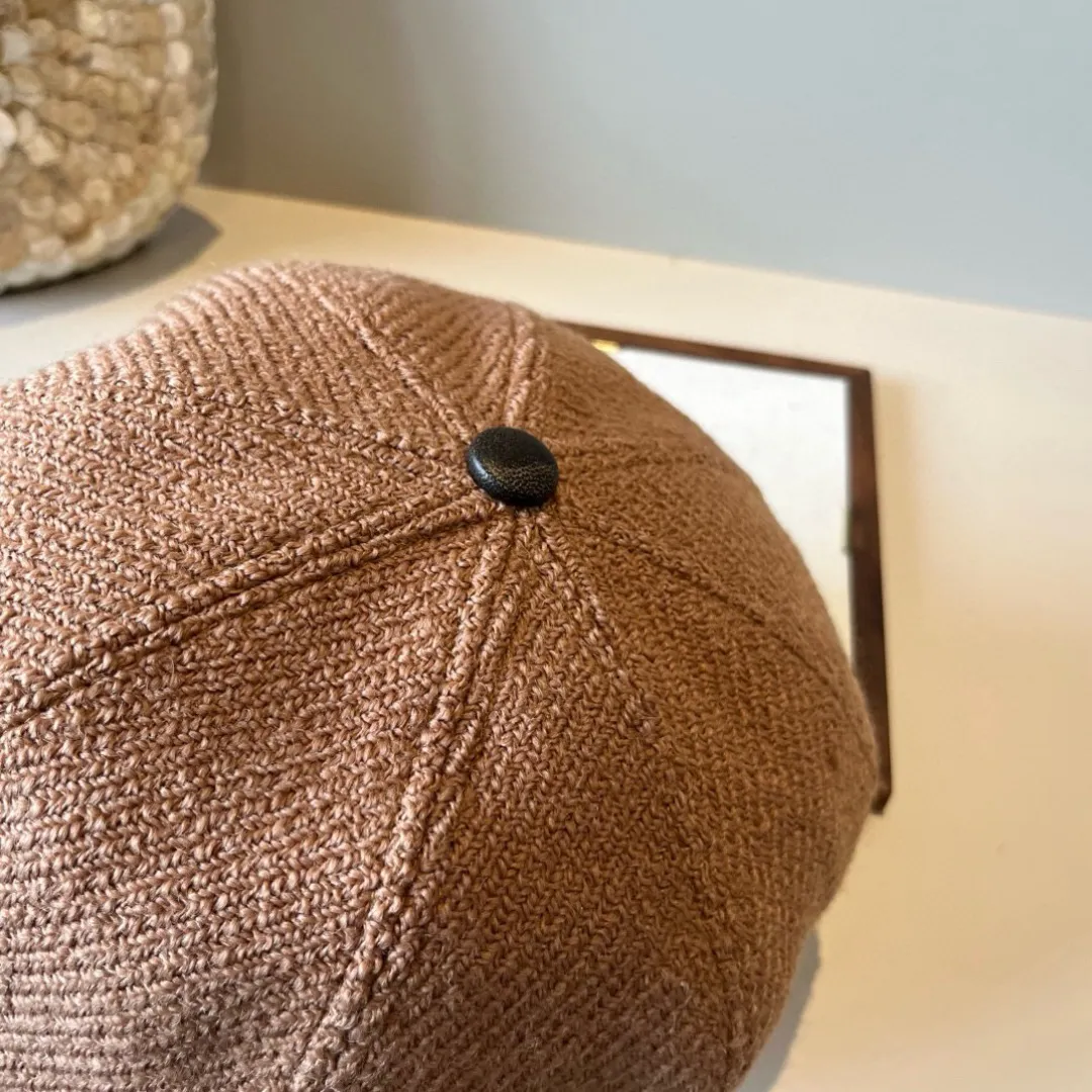 💰100¥ Gucci new duck bill painter hat, head circumference 57cm