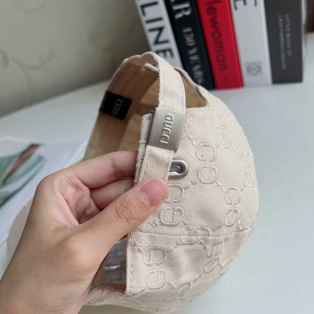 Special batch 🉐️70 🧢Gucci, 2022 summer baseball cap G family baseball cap letter embroidery fashion catwalk cap with playful personality, age-reducing fashion item, a must-have for fashionistas