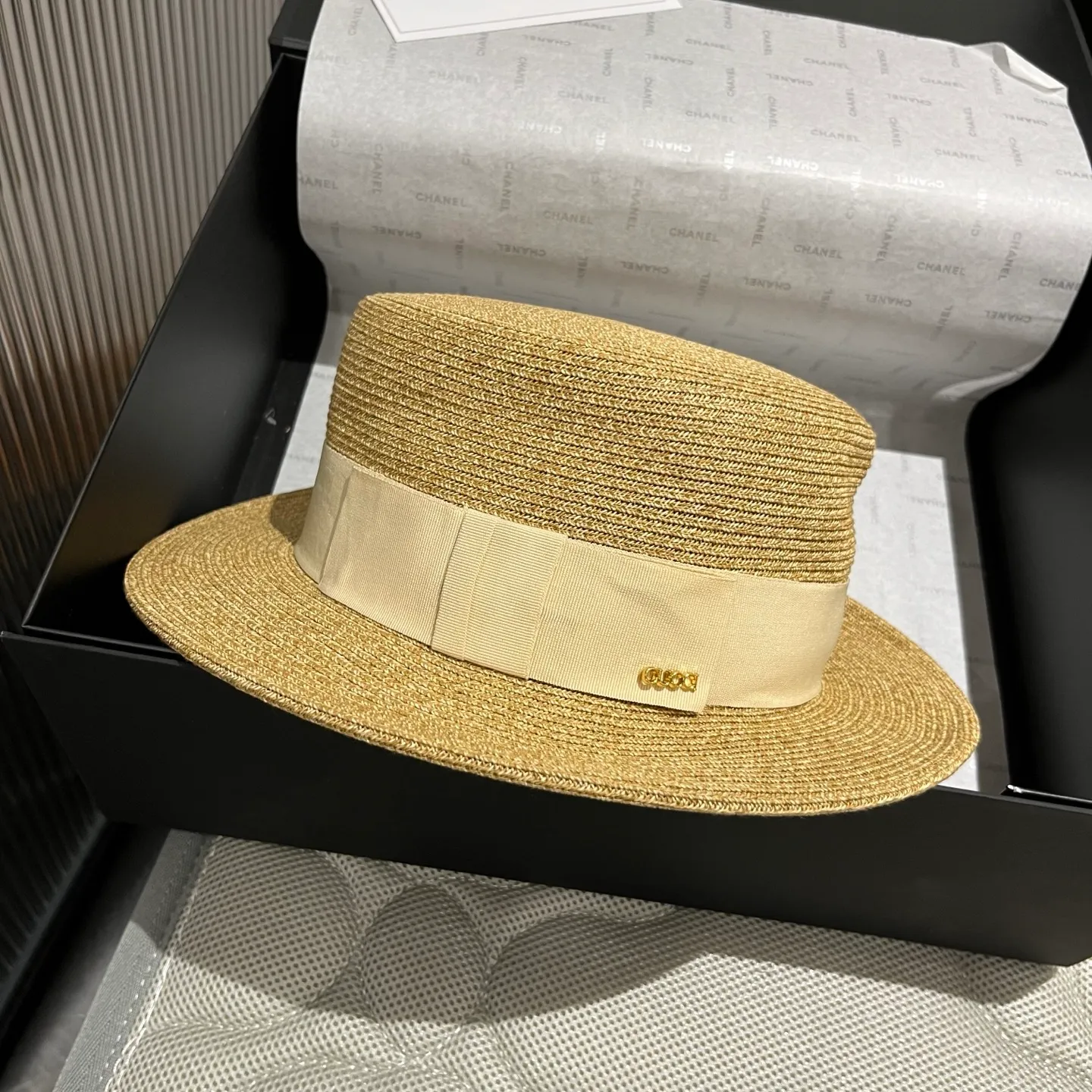 💰120¥ Gucci new flat-top straw hat, made of fine straw, great shape