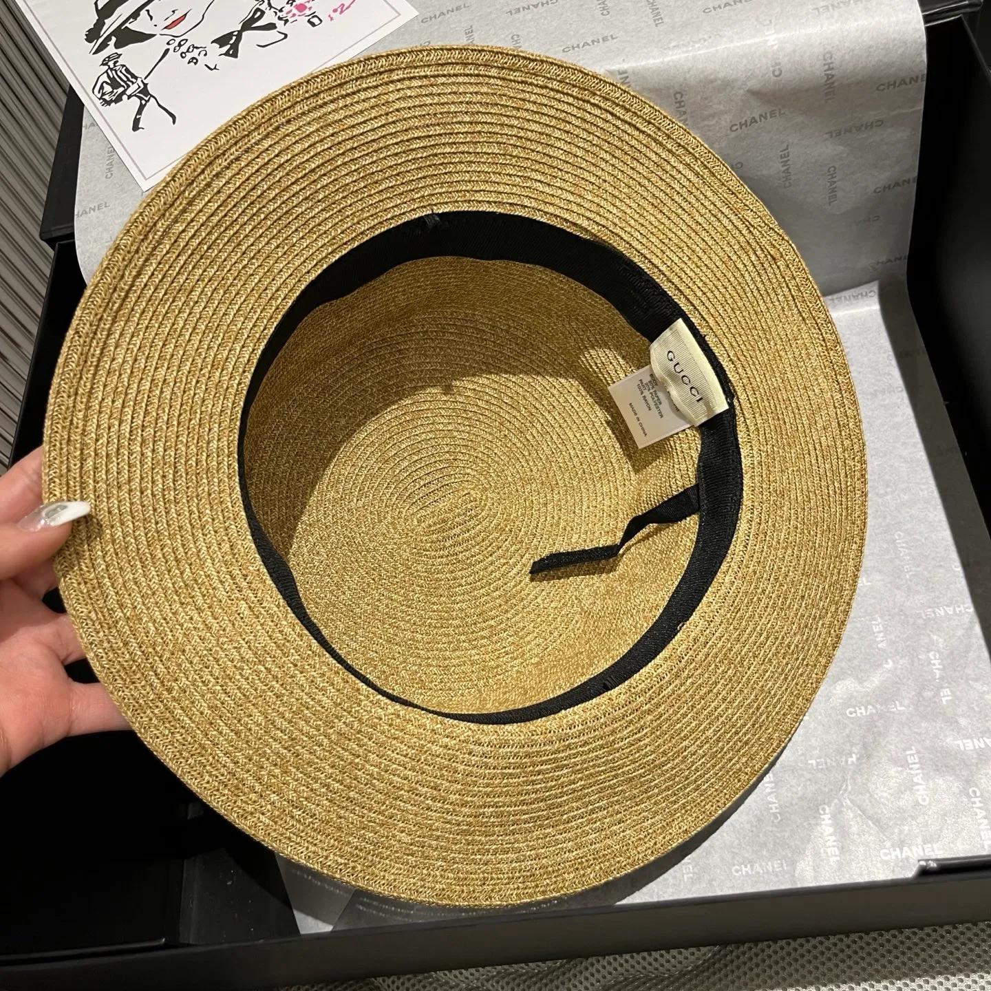 💰120¥ Gucci new flat-top straw hat, made of fine straw, great shape