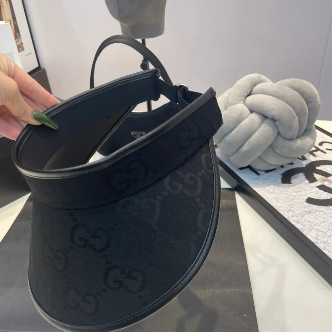 P52 GUCCI🌟 Gucci’s new hairpin hat, presbyopic series, super fashionable! Vinyl sunscreen is a must-have in summer