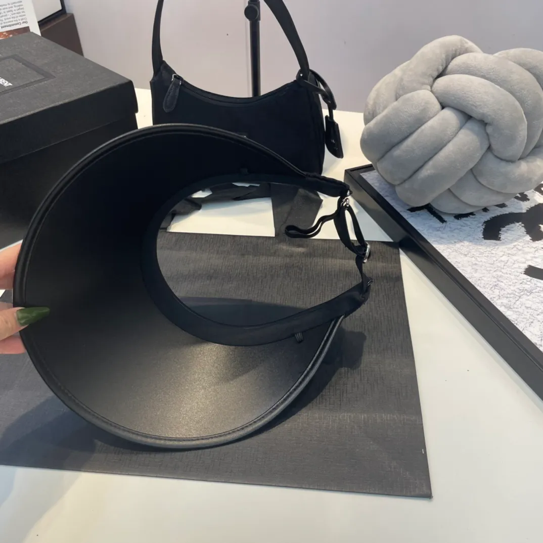 P52 GUCCI🌟 Gucci’s new hairpin hat, presbyopic series, super fashionable! Vinyl sunscreen is a must-have in summer
