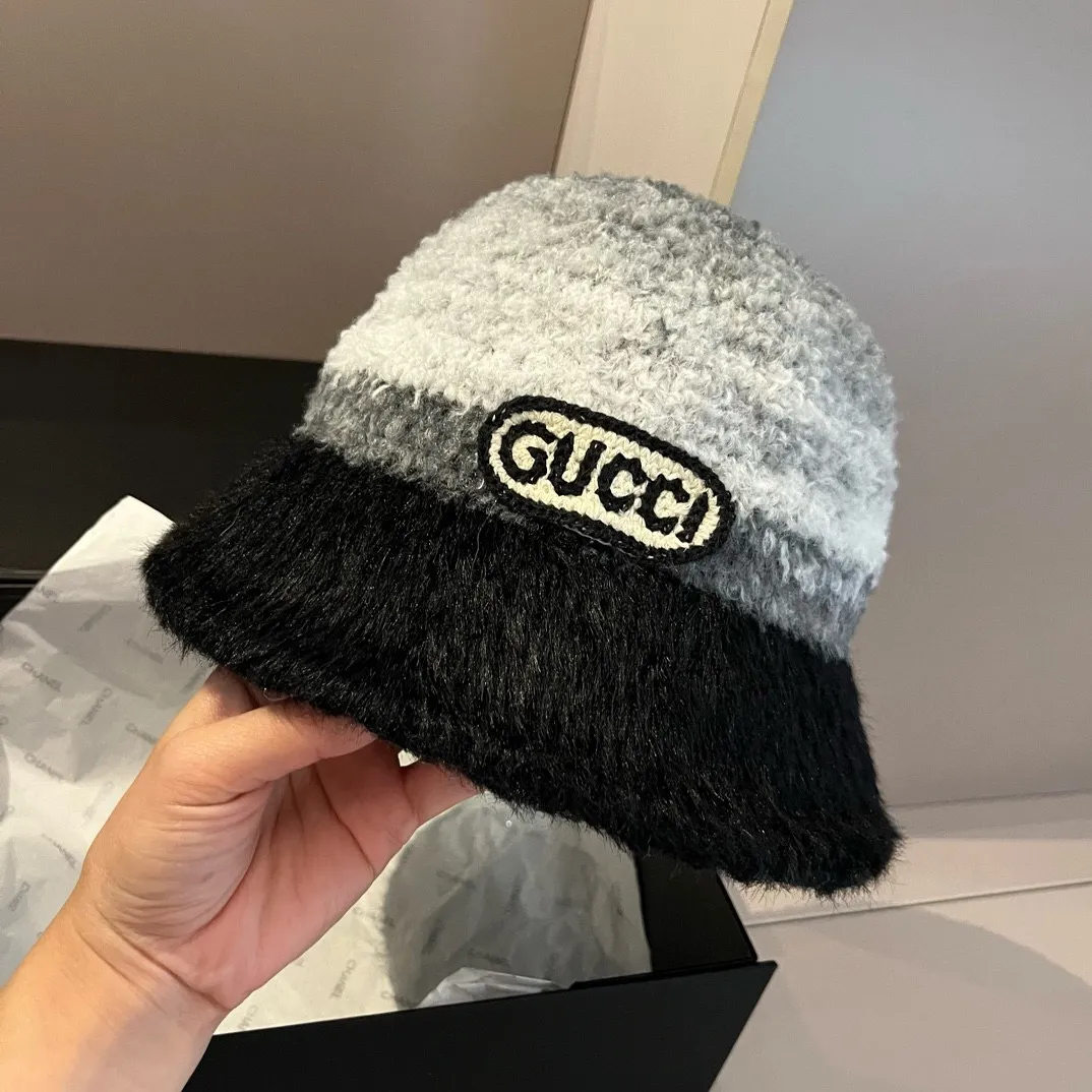 💰90¥ Gucci new sherpa bucket hat, gradient color, head circumference 57cm