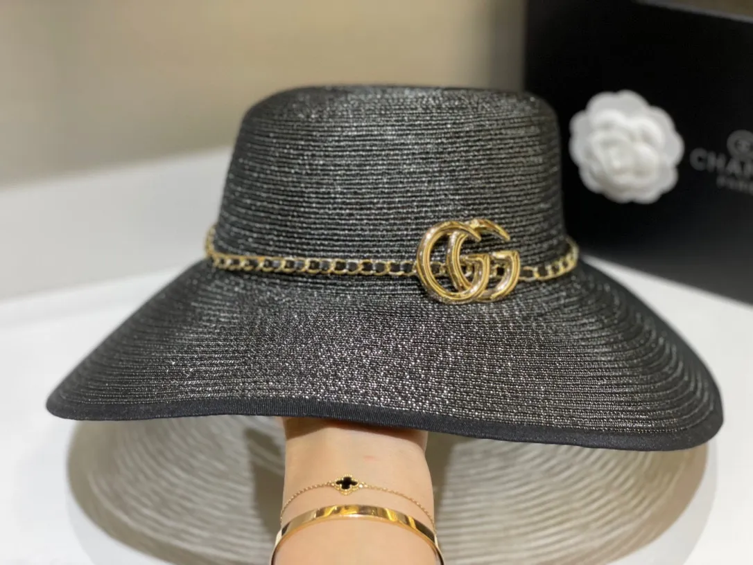 Gucci brooch chain mesh large brimmed hat