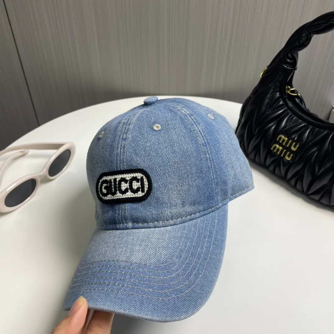 P50 GUCCI🧢New denim baseball cap is coming 🔥🎩 The craftsmanship is very exquisite, high-end and classy! Low-key luxury, easy to carry! Running volume!