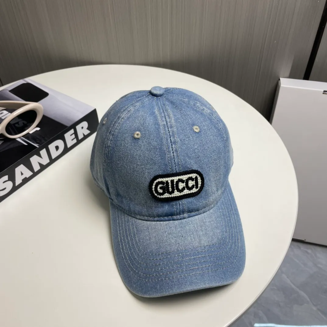 P50 GUCCI🧢New denim baseball cap is coming 🔥🎩 The craftsmanship is very exquisite, high-end and classy! Low-key luxury, easy to carry! Running volume!