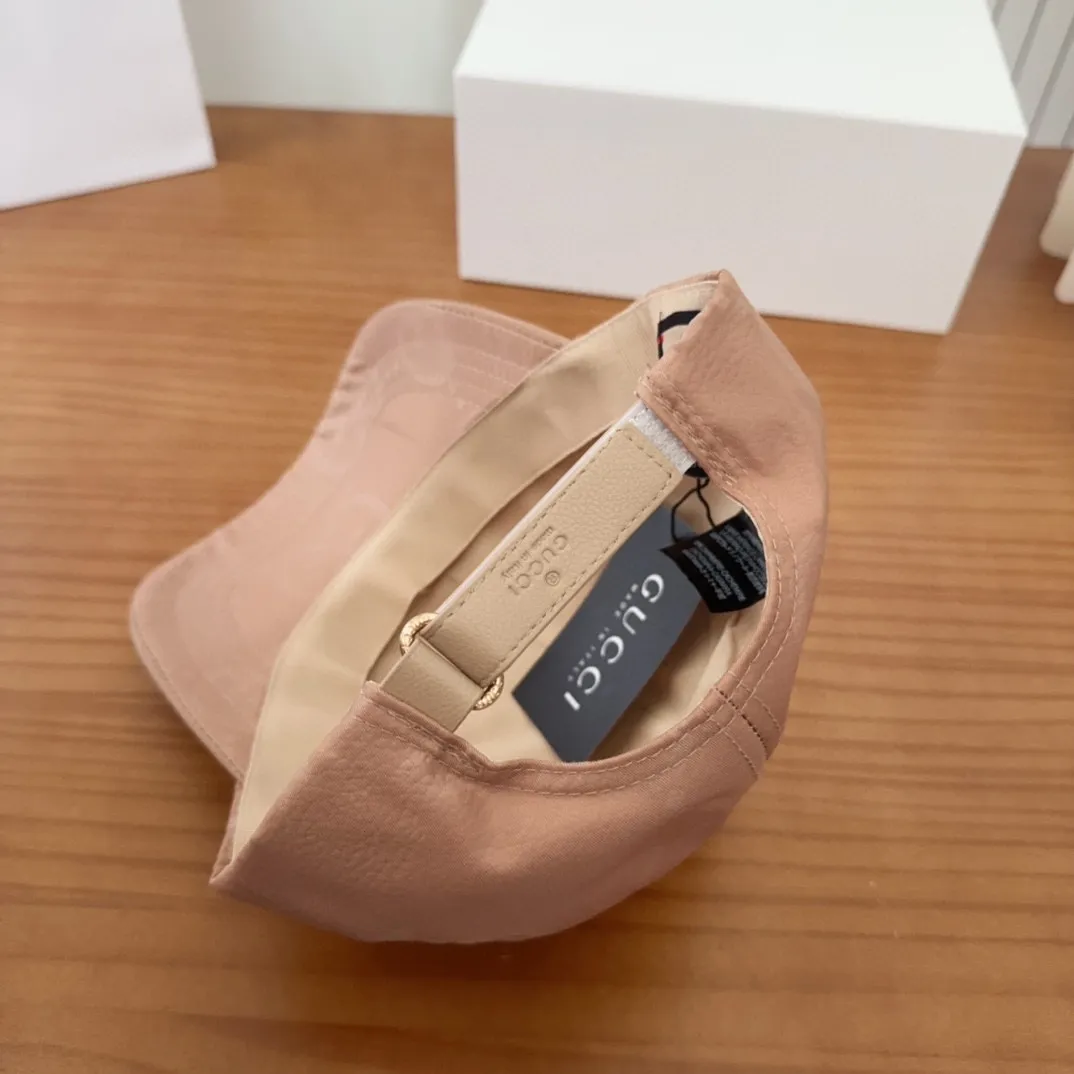 💰56 GUCCI Baseball Cap👒 The craftsmanship is very exquisite, high-end and classy! Low-key luxury, easy to carry!