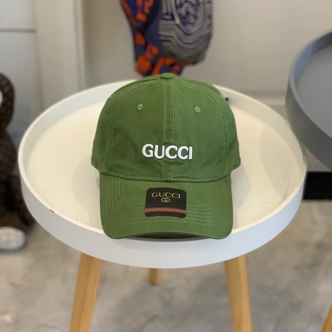 p60 Gucci Baseball Cap♥️GUCCI Baseball Cap🧢Official website new product Gucci Baseball Cap, original quality is very popular 🔥🎩 The craftsmanship is very exquisite, high-end and classy! Low-key luxury, easy to carry! Excellent quality👍Fashionable and versatile