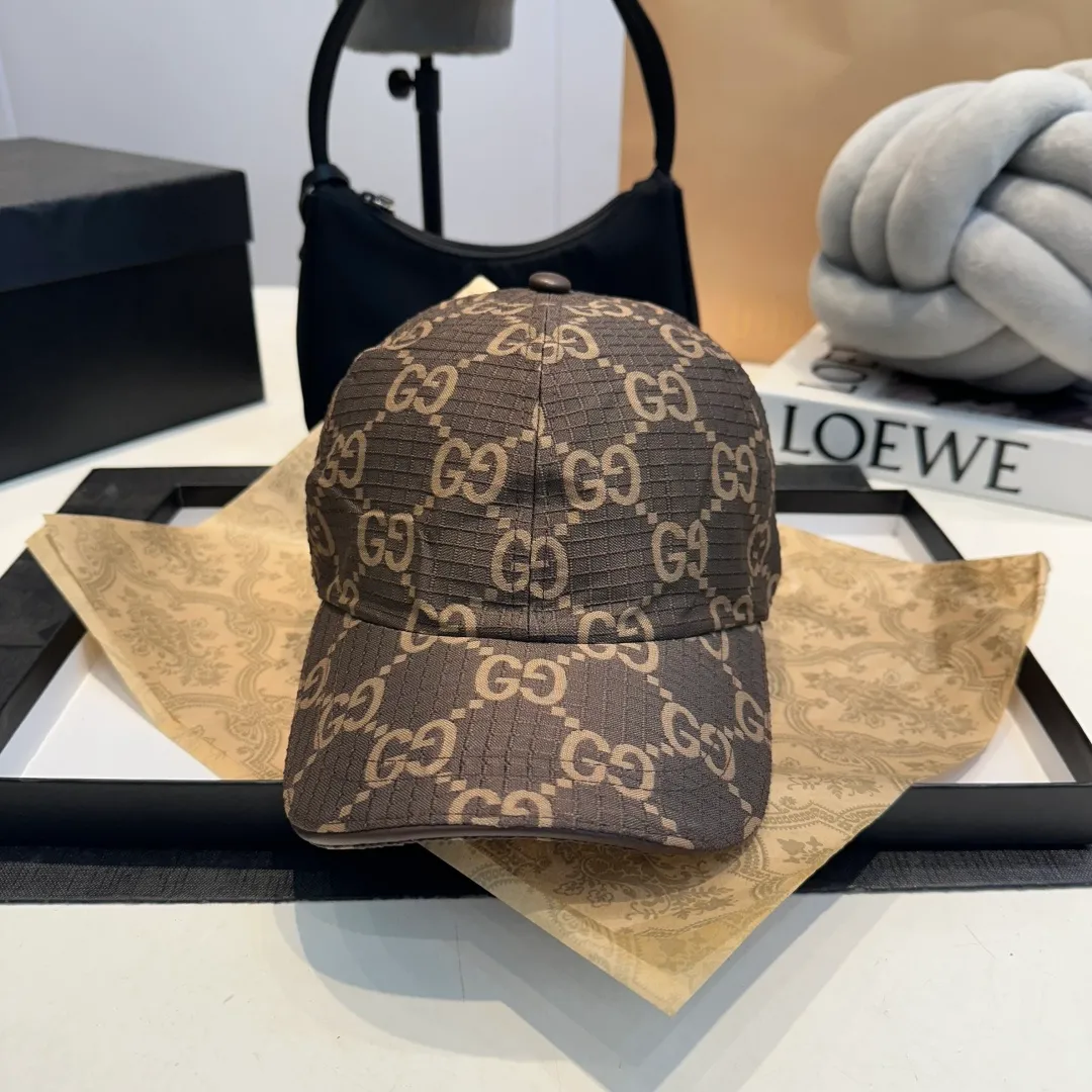 P160 GUCCI Gucci GGDenim series denim baseball cap. The official website has the same fabric as presbyopia❀, retro classic series, same style for men and women!