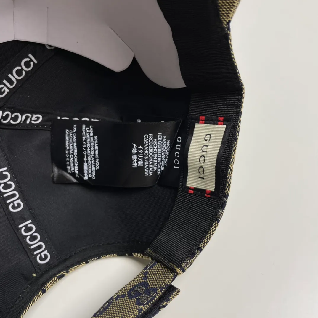 P56 [GUCCI Gucci]🌸2 official website is online simultaneously🎊 Korean version of the new British classic casual atmosphere customized model 1:1 original quality unisex baseball cap Meibang three-dimensional printed geological fabric high quality quality🔥🔥🔥
