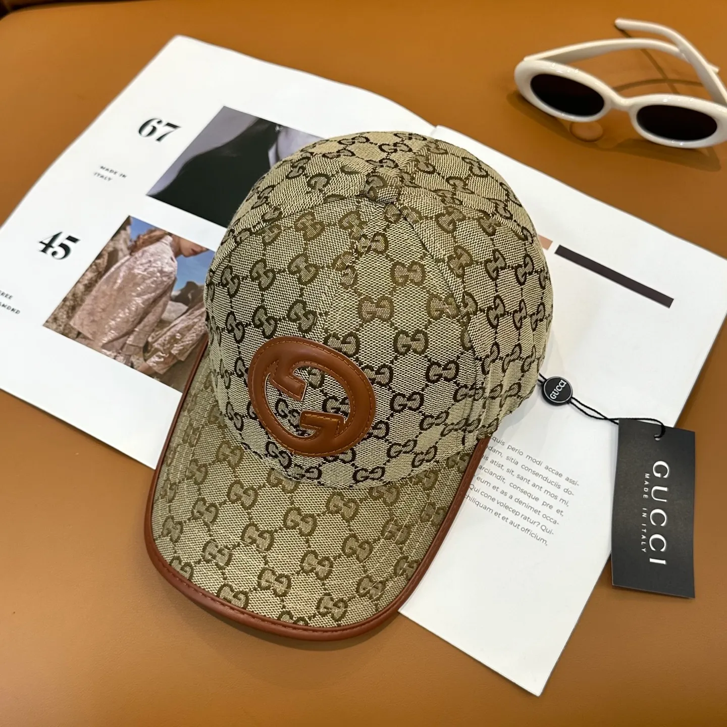 P56 Gucci (Gucci) classic original baseball cap 😍Customized with 1:1 mold opening at the counter, the highest version, the original canvas is light and breathable! Photographed in real life, suitable for men and women in all seasons, basic head circumference 56cm, adjustable patches.