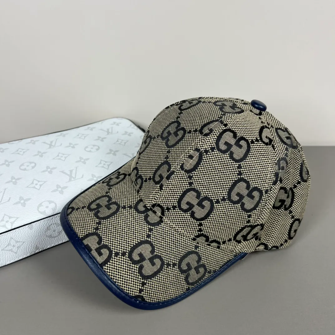 P56💰Gucci Baseball Cap♥️GUCCI🧢Official website new product, baseball cap, original quality, hot arrival 🔥🎩 The craftsmanship is very exquisite, high-end and classy! Low-key luxury, easy to carry! Running volume!