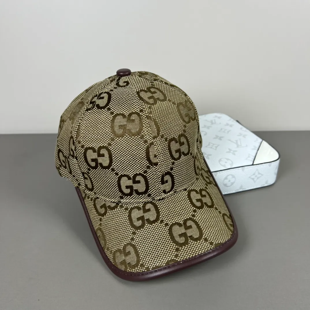 P56💰Gucci Baseball Cap♥️GUCCI🧢Official website new product, baseball cap, original quality, hot arrival 🔥🎩 The craftsmanship is very exquisite, high-end and classy! Low-key luxury, easy to carry! Running volume!