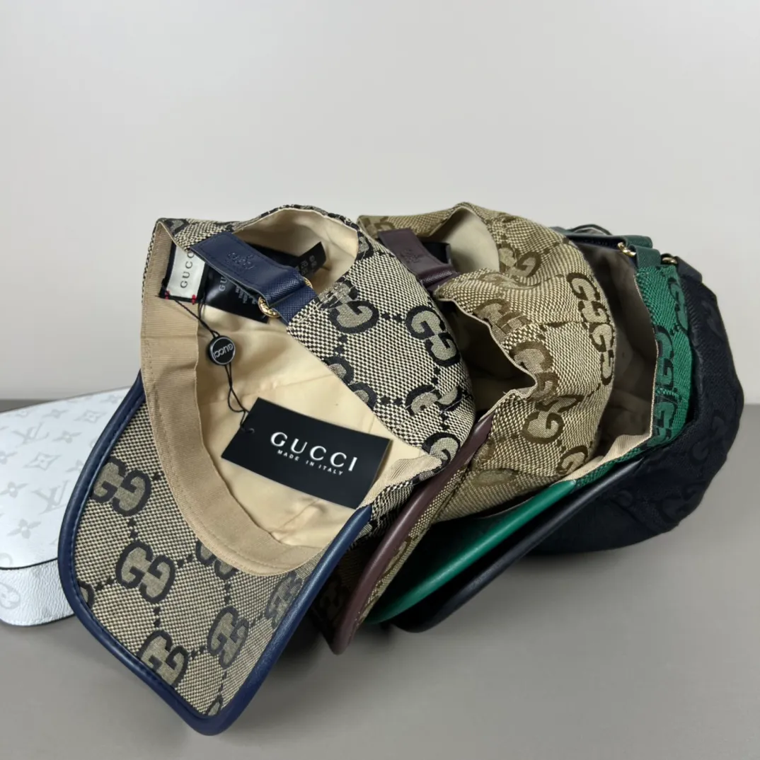 P56💰Gucci Baseball Cap♥️GUCCI🧢Official website new product, baseball cap, original quality, hot arrival 🔥🎩 The craftsmanship is very exquisite, high-end and classy! Low-key luxury, easy to carry! Running volume!