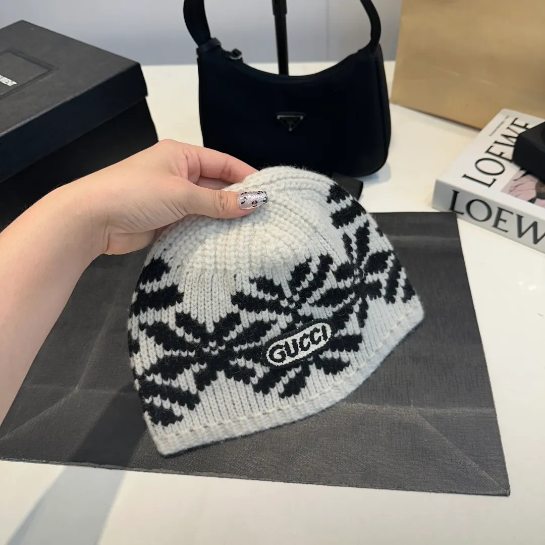 P80 Gucci knitted beanie, unisex