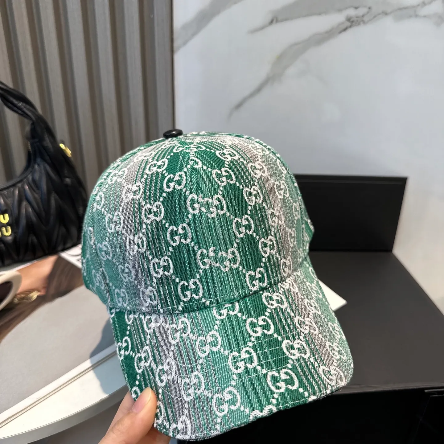 P60 GUCCI Gucci 2025 counter new jacquard baseball cap 🧢 very trendy! Casual and sports style, classic production, super easy to match! Look small