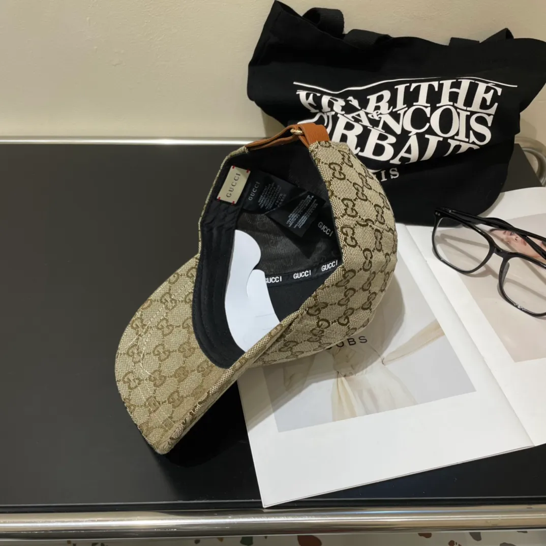P60 original quality GUCCI Gucci fisherman hat 👒Official website new product Gucci baseball cap 🧢 is coming soon. The craftsmanship is very exquisite, high-end and classy! Low-key luxury, easy to carry! Running volume!