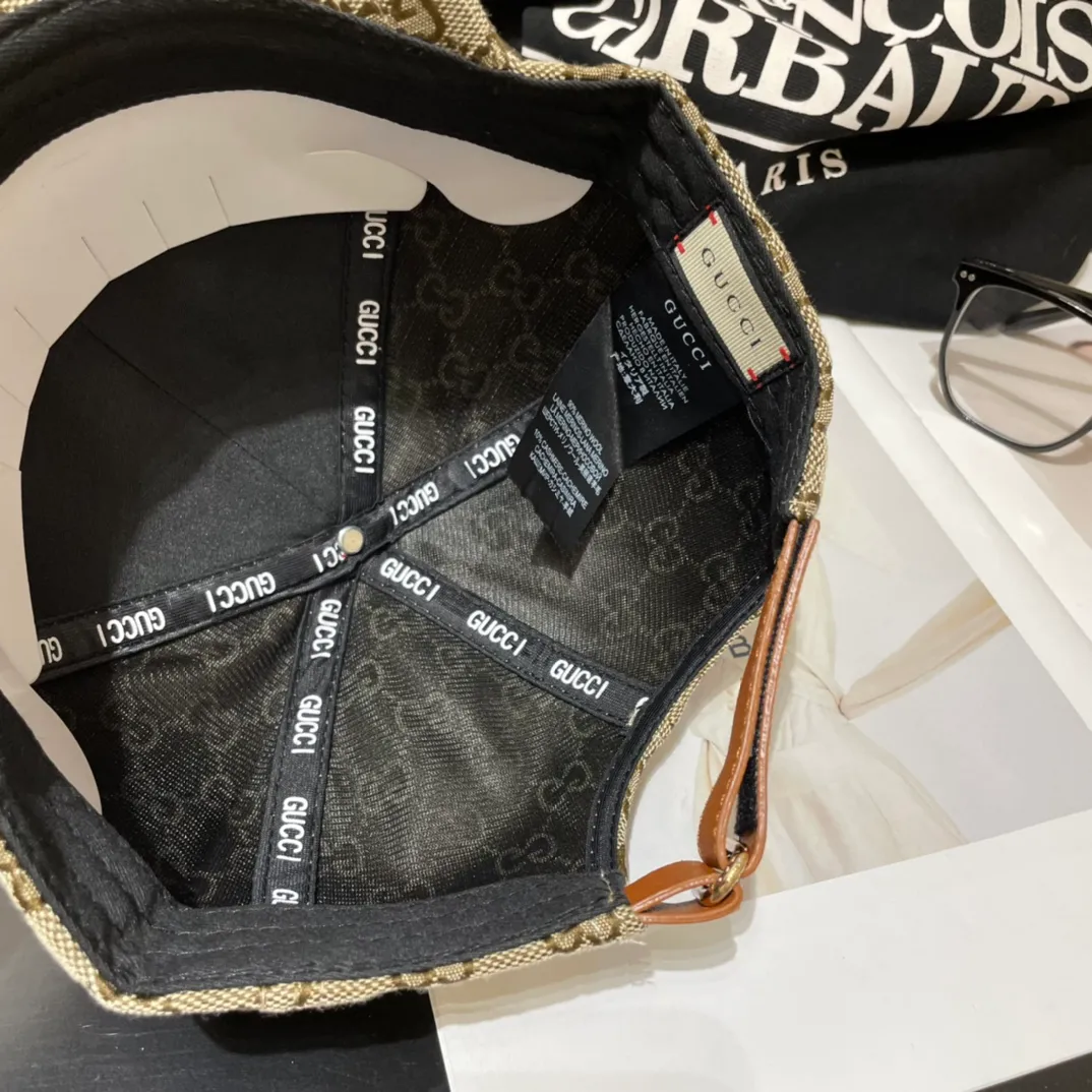 P60 original quality GUCCI Gucci fisherman hat 👒Official website new product Gucci baseball cap 🧢 is coming soon. The craftsmanship is very exquisite, high-end and classy! Low-key luxury, easy to carry! Running volume!