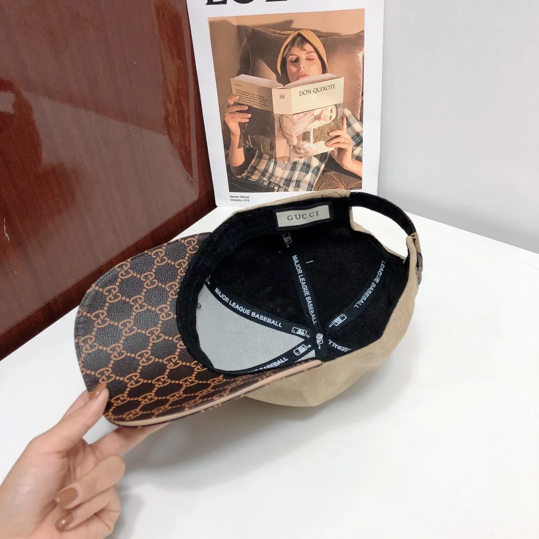 💰60 Gucci (Gucci) new original baseball cap, the latest model, original canvas + first-layer cowhide, original quality! The quality is great, the basic head circumference is 56cm, and the patch is adjustable.