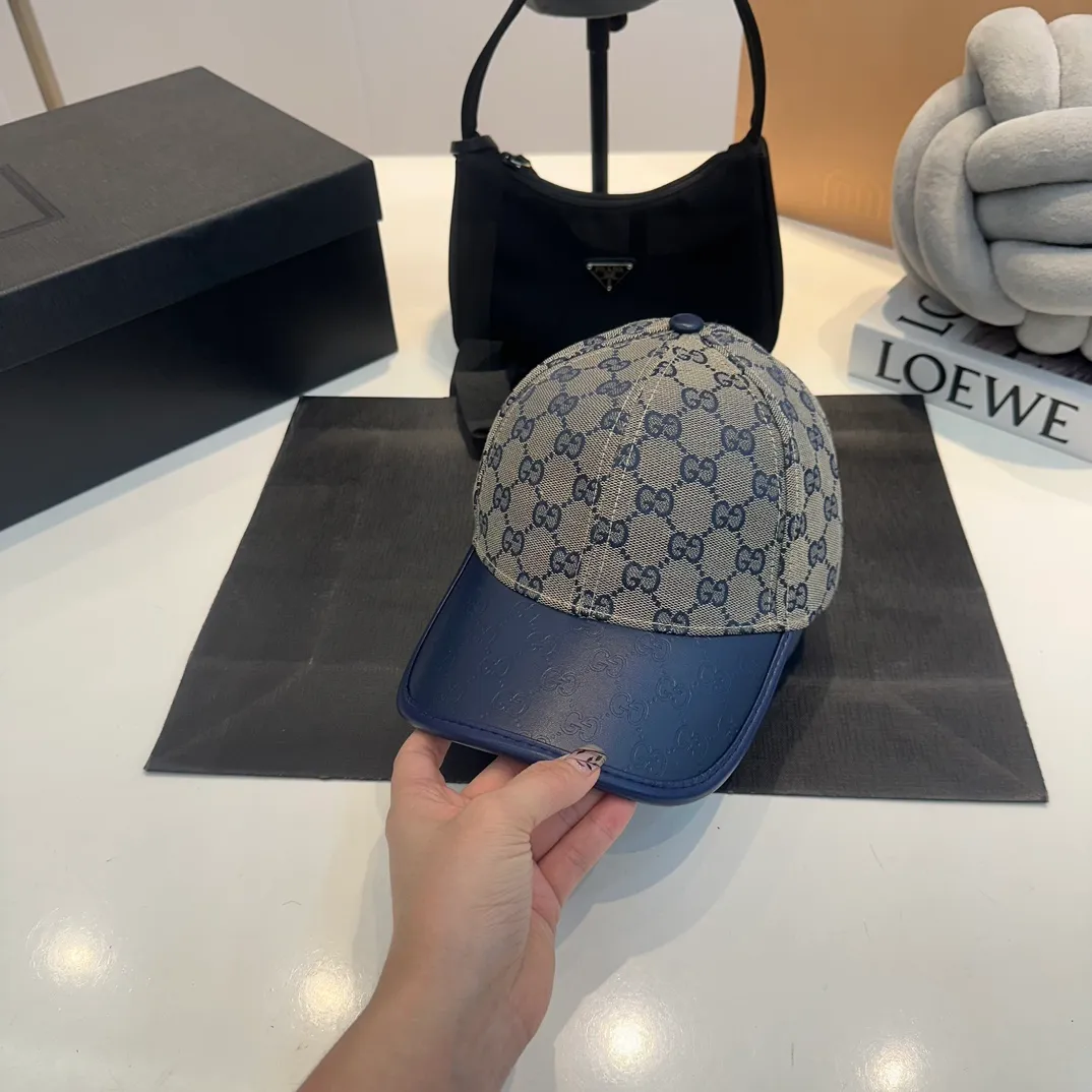 P60 GUCCI Gucci Baseball Cap👒Official website new product Gucci🧢original quality is very popular. The craftsmanship is very exquisite, high-end and classy! Low-key luxury, easy to carry! Running volume