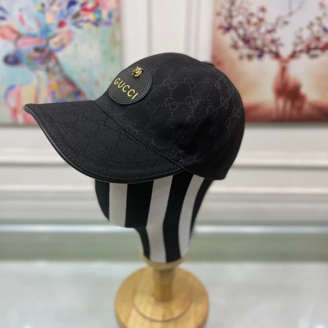 🉐100 Comes with packaging bag, Gucci’s new original baseball cap, small tiger head, the latest model at the counter, 1:1 custom molding, genuine molding hardware, original canvas fabric + first-layer cowhide, original factory quality! The quality is great, the basic head circumference is 56cm, and the patch is adjustable.